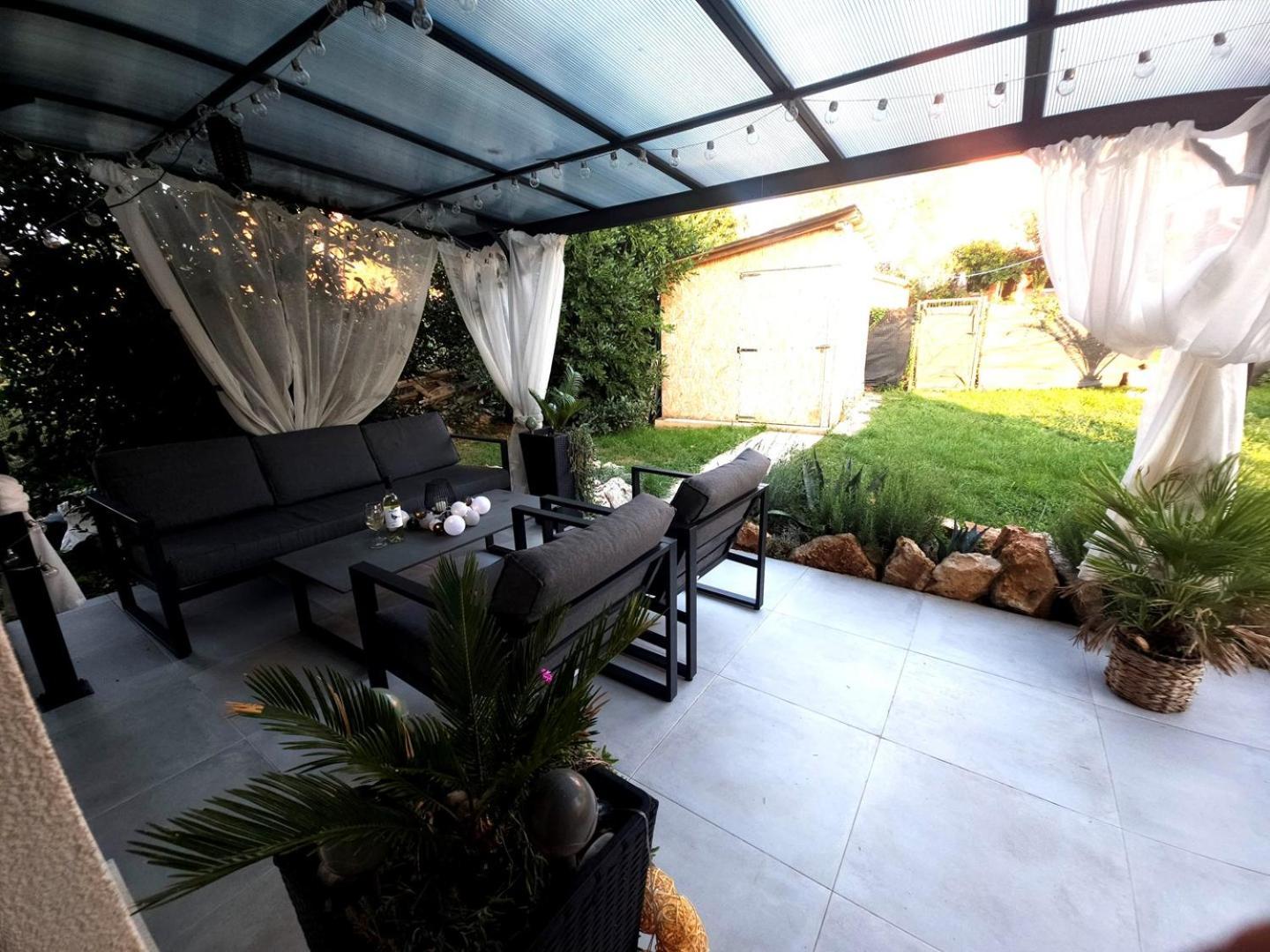 Holiday home Onyx *